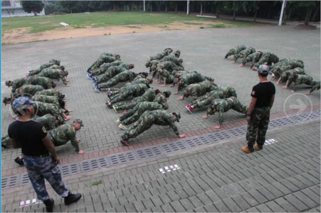 2016 OMG Huangpu Militärakademie-Entwicklungstraining
